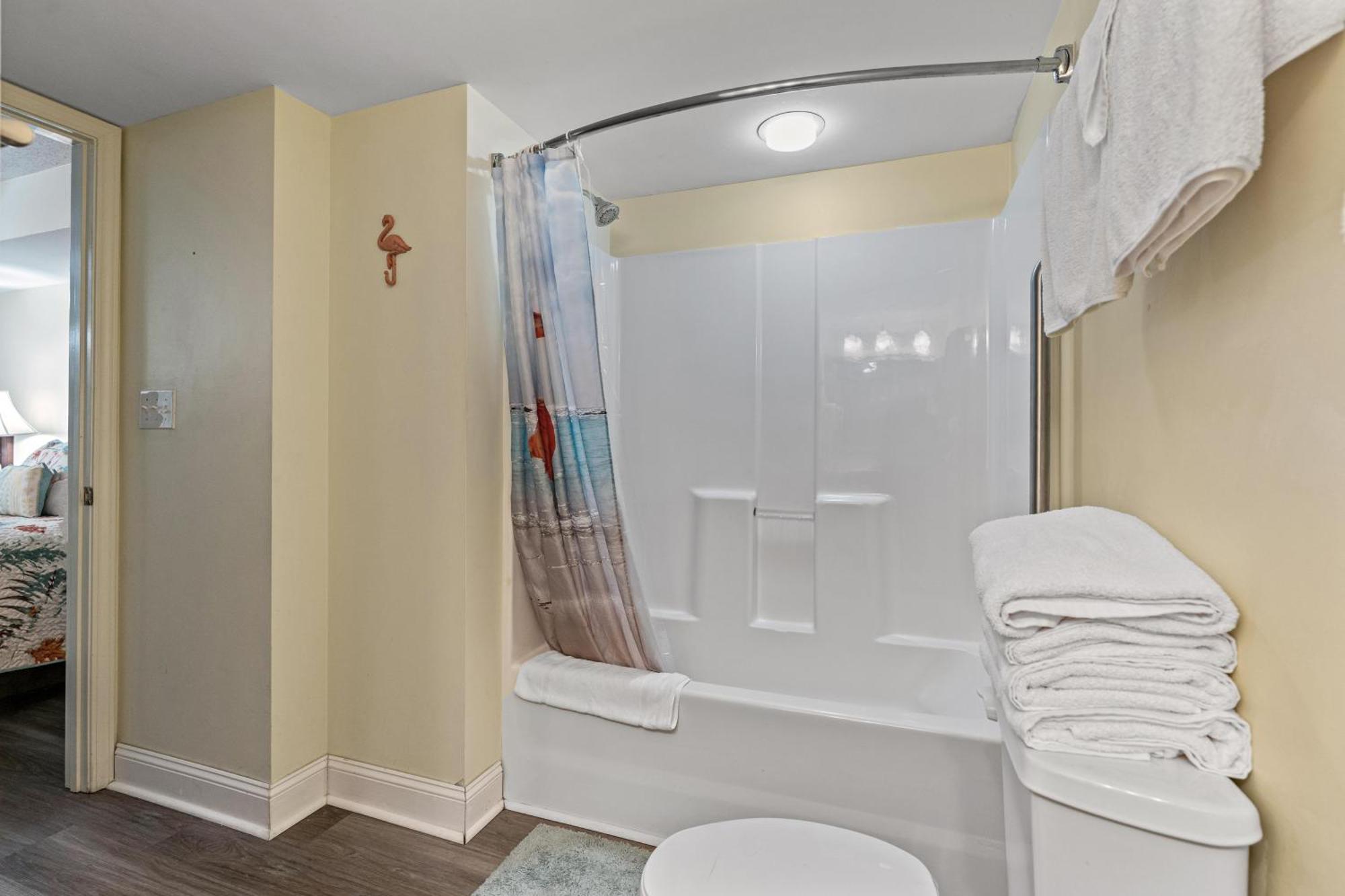 Bahama Sands Ph3 - Oceanfront - Crescent Beach Section Миртл-Бич Экстерьер фото